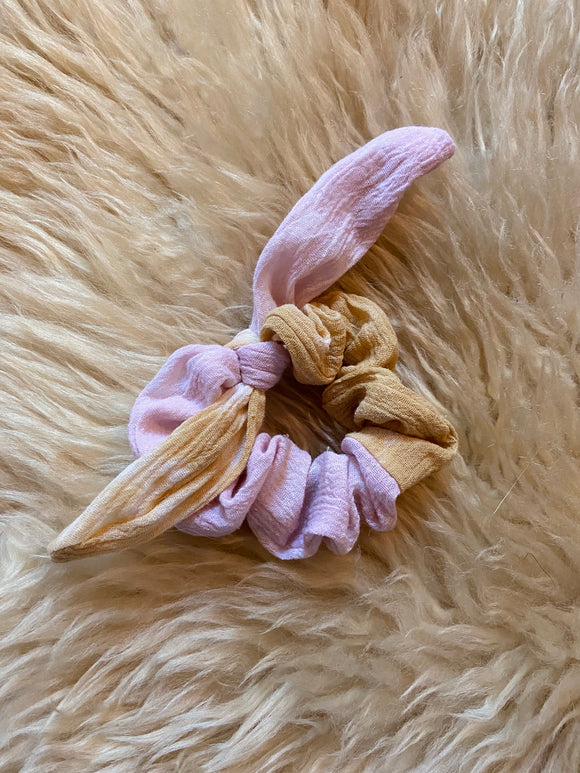 Scrunchie- Pink/ Amber
